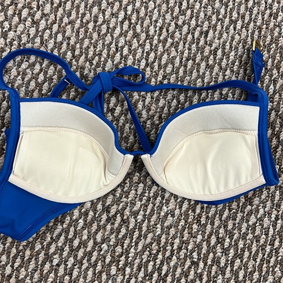 Victoria Secret 34A/Sm Push-up Bikini Set - Picture 8 of 12